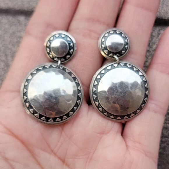 Southwestern vintage handmade 925 sterling silver hammered disc earrings - Picture 2 of 15